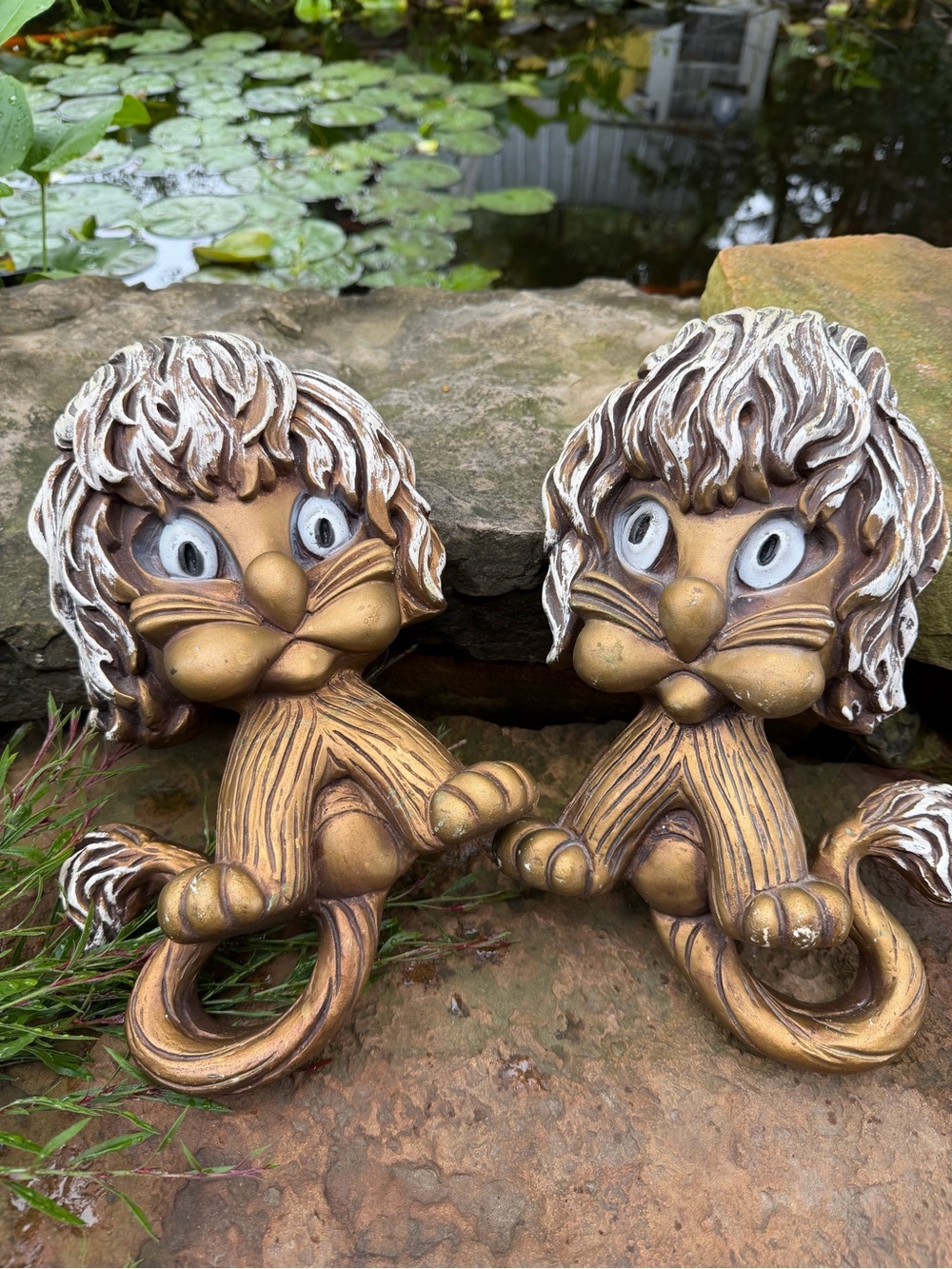 Pair vintage 1970’s lion. Great for kids room